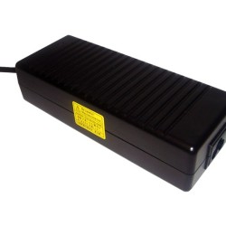  Lenovo 135W Dikdörtgen Pinli Uç (Usb Tip) Notebook Adaptör RNA-IB09